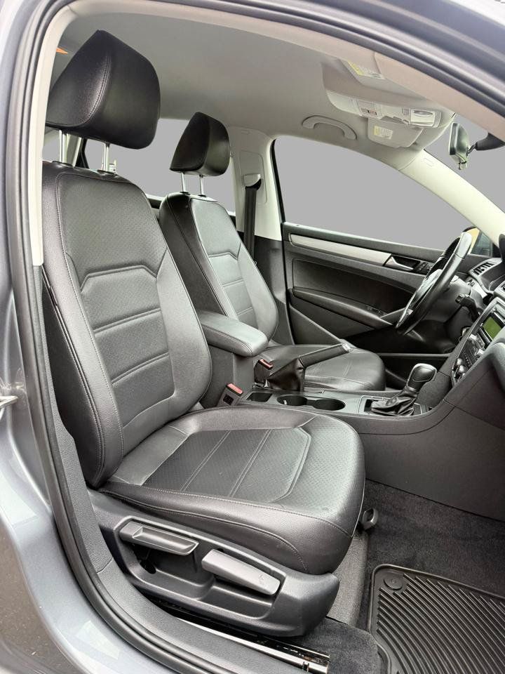 Used 2015 Volkswagen Passat 1.8T Wolfsburg Edition FWD image 17