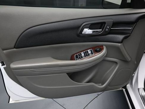 Used 2013 Chevrolet Malibu LT FWD image 14