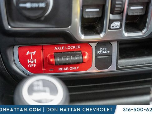 Used 2021 Jeep Gladiator Mojave w/ Cold Weather Group AWD/4WD image 15