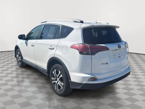 Used 2016 Toyota RAV4 LE AWD/4WD image 27