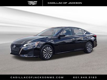 Used 2025 Nissan Altima 2.5 SV