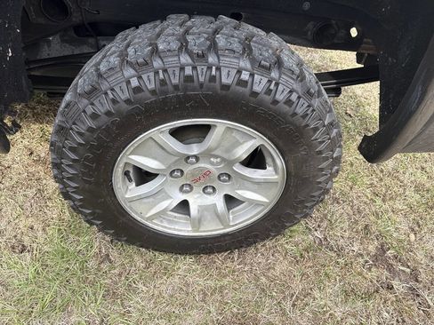 Used 2014 GMC Sierra 1500 SLT w/ SLT Preferred Package image 8