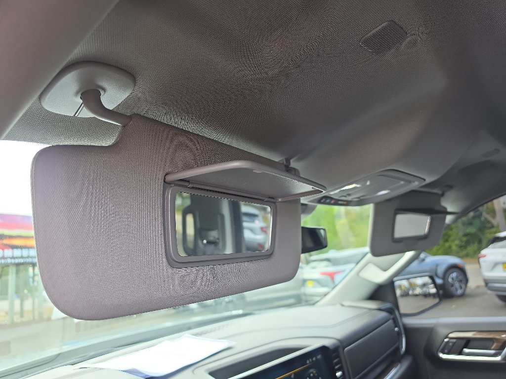 Used 2023 Chevrolet Silverado 1500 RST w/ Z71 Off-Road Package AWD/4WD image 12