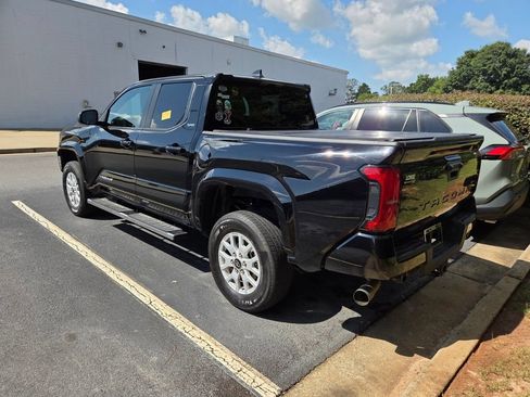 Used 2024 Toyota Tacoma SR5 RWD image 9