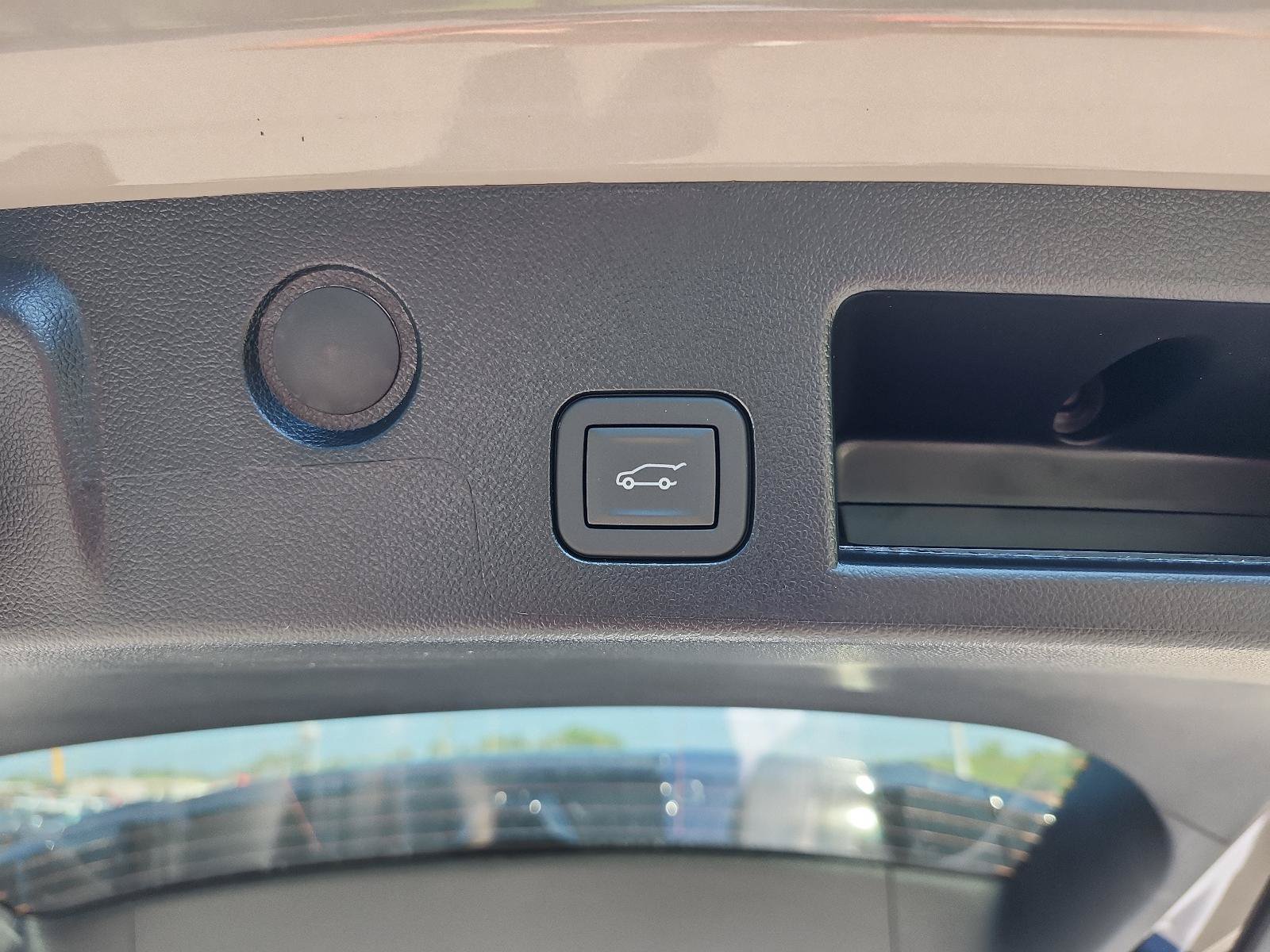 New 2027 GMC Terrain AT4 w/ Convenience Package III AWD/4WD image 9