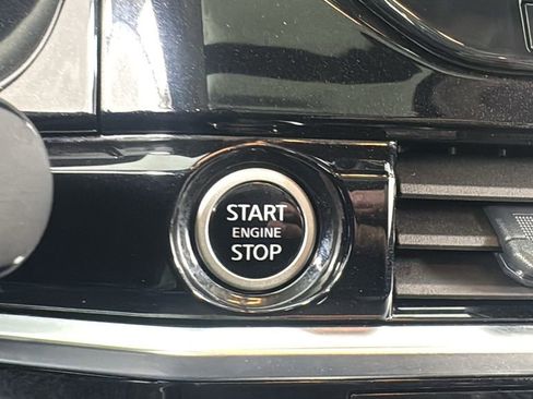 Used 2024 Nissan Pathfinder SL w/ SL Premium Package image 24