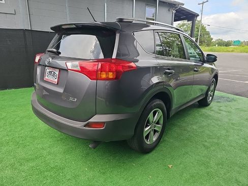Used 2015 Toyota RAV4 XLE FWD image 4