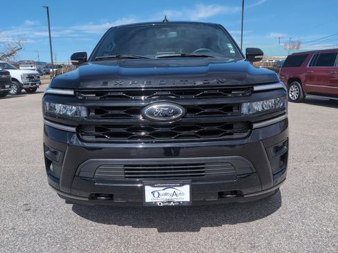 Used 2024 Ford Expedition Limited AWD/4WD image 3
