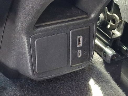 Used 2023 Buick Encore GX Preferred w/ Cold Weather Comfort Package AWD/4WD image 22