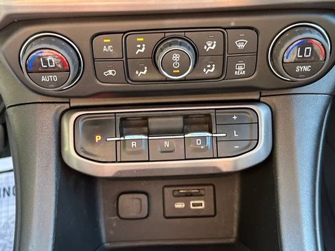Certified 2022 GMC Acadia AT4 AWD/4WD image 35