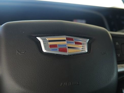 Certified 2022 Cadillac Escalade ESV Premium Luxury image 15