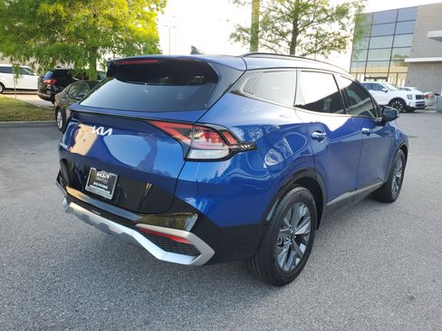 Used 2025 Kia Sportage SX image 3