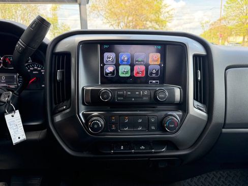 Used 2018 Chevrolet Silverado 1500 LT image 12