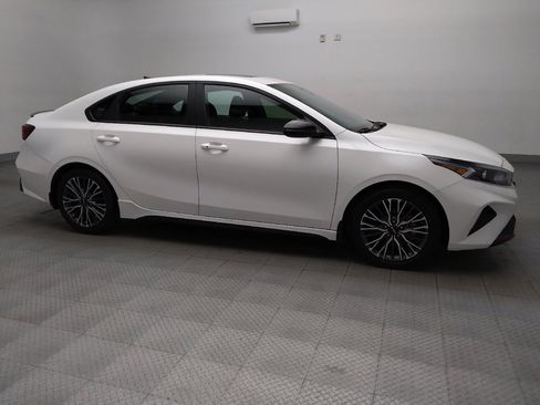 Used 2024 Kia Forte GT-Line w/ GT-Line Premium Package image 11