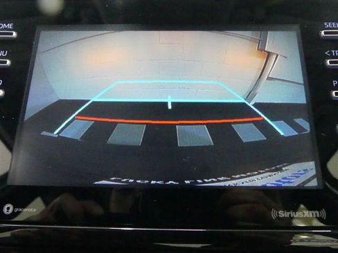 Used 2022 Toyota Prius FWD image 14