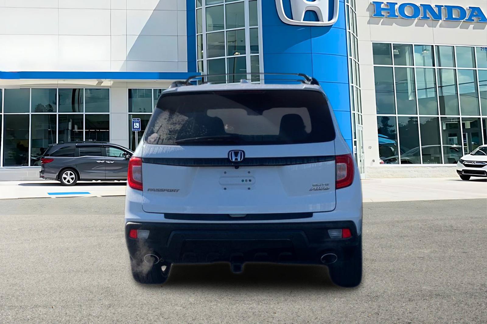 Used 2021 Honda Passport Elite image 4