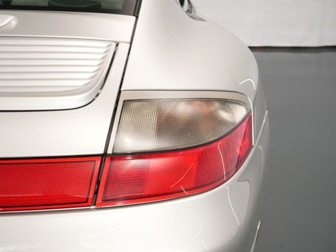 Used 2003 Porsche 911 Carrera 4S AWD/4WD image 23