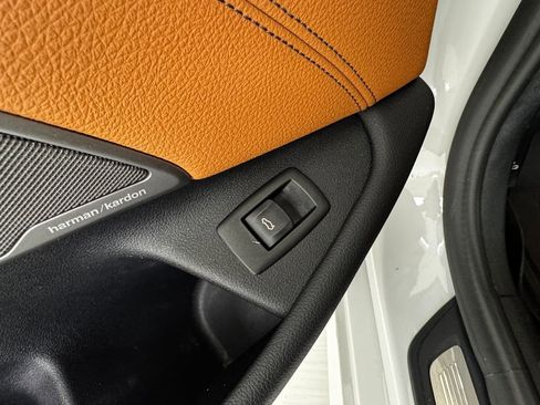 Used 2022 BMW 530i xDrive w/ M Sport Package image 23