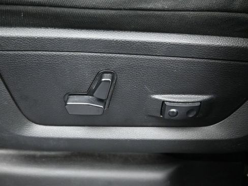 Used 2024 RAM 2500 Big Horn image 12