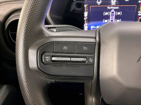 Used 2023 Chevrolet Colorado Trail Boss w/ Technology Package AWD/4WD image 23