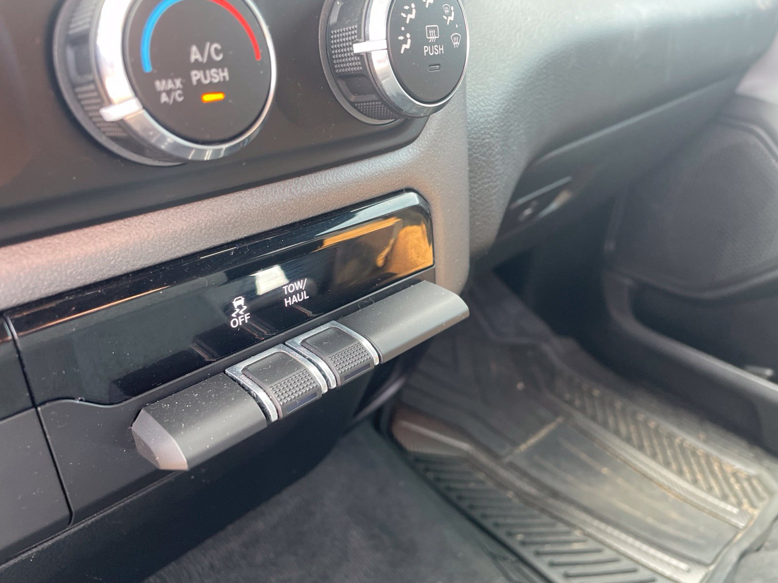 Used 2022 RAM 1500 Lone Star RWD image 4