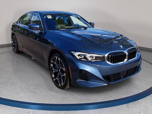 New 2026 BMW 330i xDrive Sedan w/ Premium Package AWD/4WD image 3