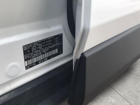 Used 2023 Toyota RAV4 AWD Hybrid image 25
