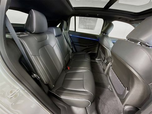 Used 2025 Jeep Wagoneer S Limited image 31