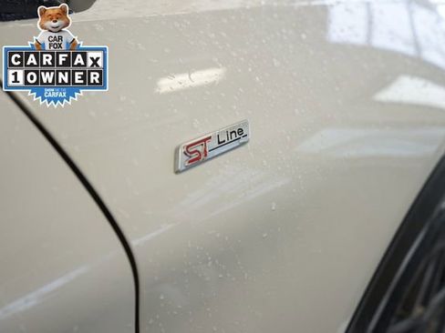 Used 2025 Ford Explorer ST-Line w/ Premium Package image 16