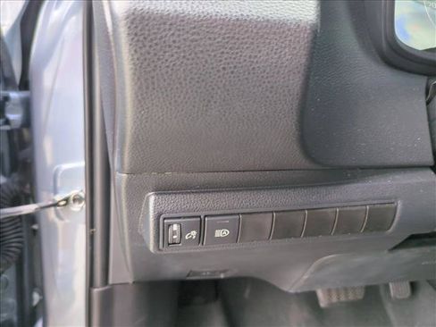 Used 2020 Toyota Corolla SE FWD image 13
