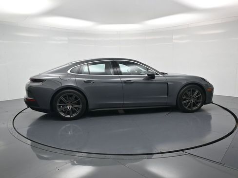 Used 2026 Porsche Panamera image 31