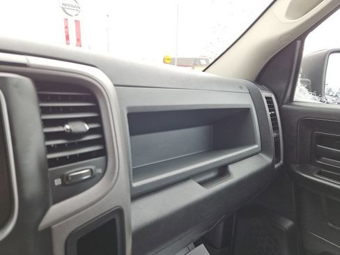 Used 2013 RAM 1500 Express image 33