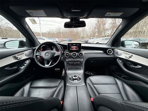 Used 2019 Mercedes-Benz GLC 300 4MATIC w/ AMG Line image 23