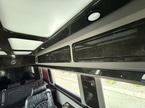 Used 2016 Mercedes-Benz Sprinter 3500 image 65