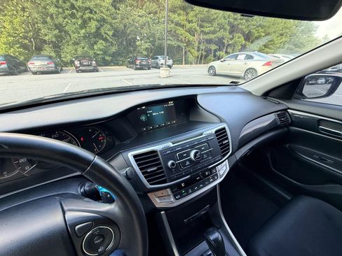 Used 2013 Honda Accord Sport image 25