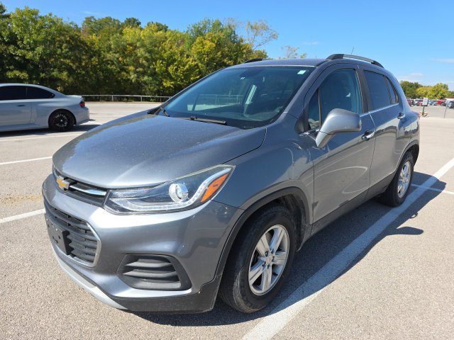 Used 2019 Chevrolet Trax LT w/ LT Convenience Package FWD image 1