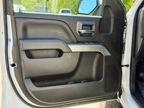 Used 2019 Chevrolet Silverado 1500 LT AWD/4WD image 10