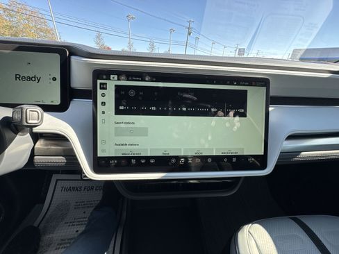 Used 2024 Rivian R1S Adventure image 13