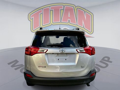 Used 2013 Toyota RAV4 XLE AWD/4WD image 4