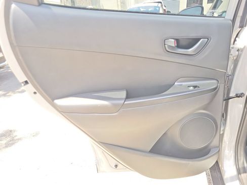 Used 2023 Hyundai Kona SEL FWD image 11