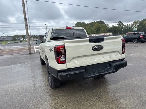 New 2025 Ford Ranger Lariat w/ Black Appearance Package image 37
