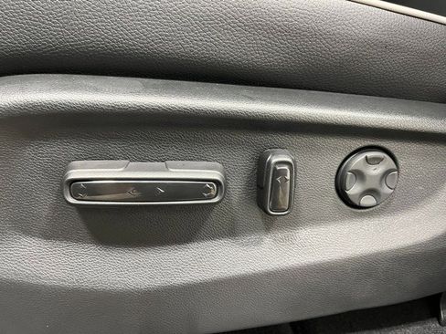 New 2026 Honda Odyssey Touring image 13