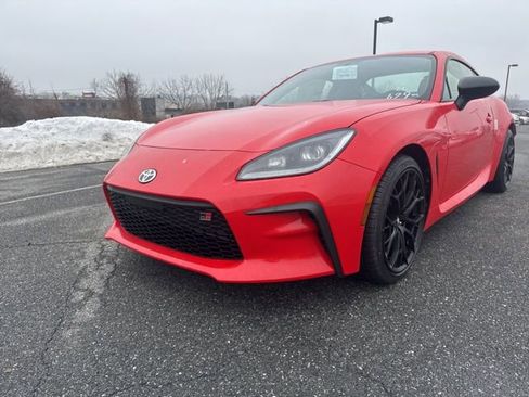New 2026 Toyota GR86 Premium image 3
