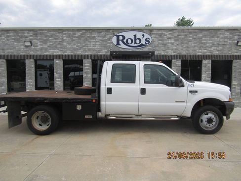 Used 2004 Ford F550 2WD Crew Cab Super Duty image 1