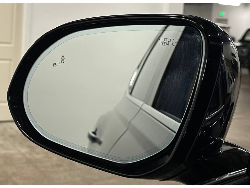 Used 2021 Genesis GV80 3.5T Advanced + AWD/4WD image 32