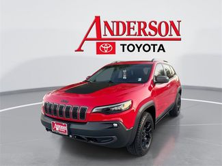 Used 2019 Jeep Cherokee Trailhawk w/ Comfort/Convenience Group image 1