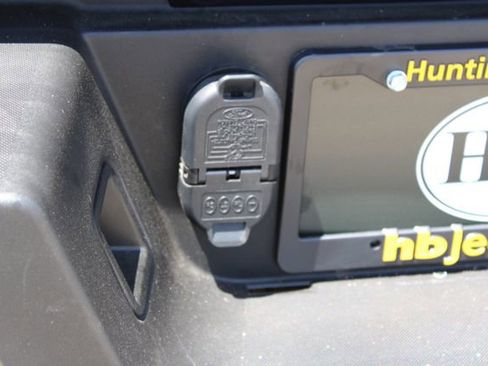 Used 2022 Ford F250 XLT w/ XLT Value Package AWD/4WD image 6