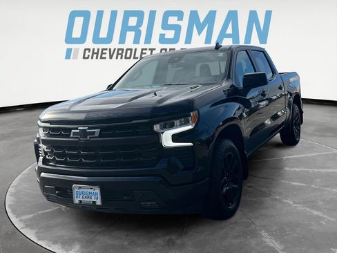 Used 2024 Chevrolet Silverado 1500 RST w/ Convenience Package II AWD/4WD image 2