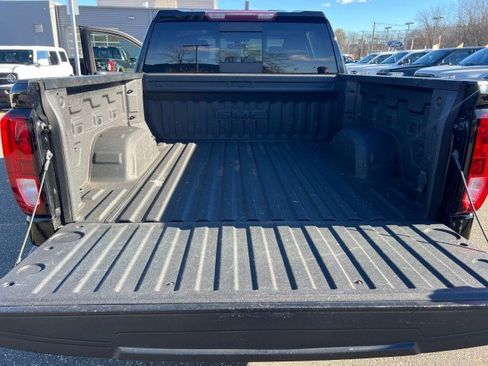 Used 2019 GMC Sierra 1500 SLE w/ SLE Value Package image 23
