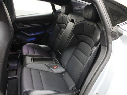 Used 2021 Porsche Taycan 4S w/ Premium Package image 31